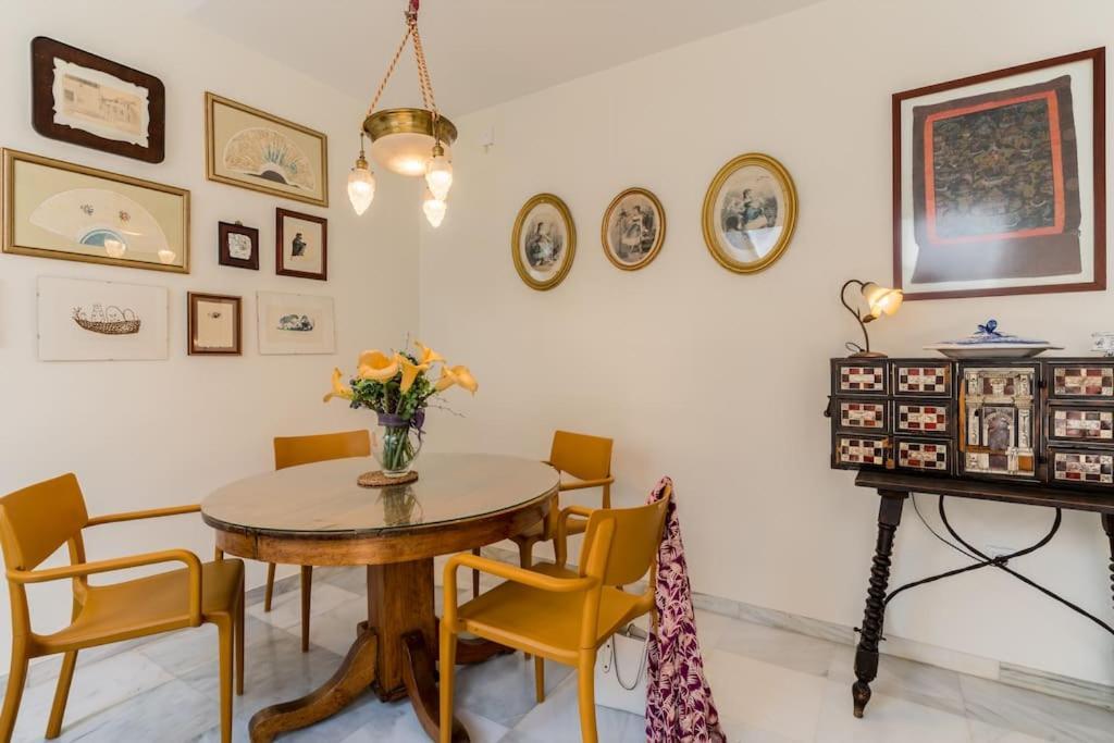 Apartamentos Rg, San Vicente 22 Севілья Екстер'єр фото