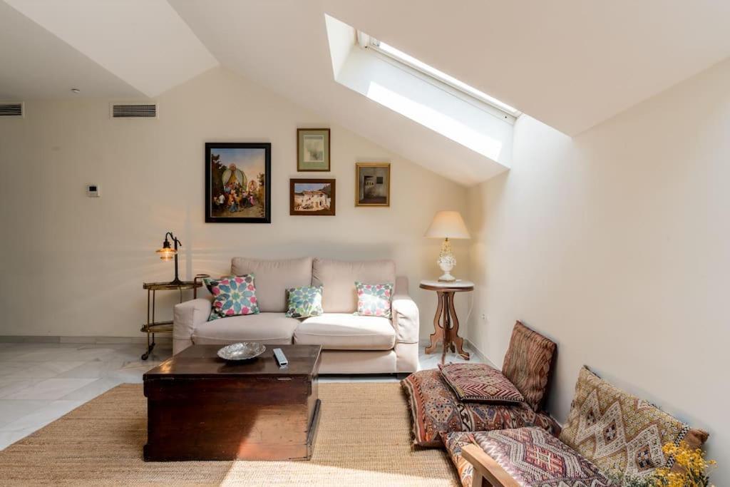 Apartamentos Rg, San Vicente 22 Севілья Екстер'єр фото
