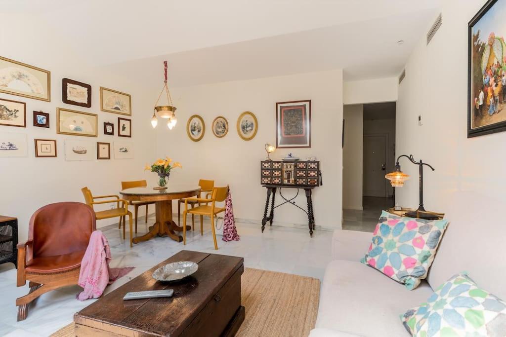 Apartamentos Rg, San Vicente 22 Севілья Екстер'єр фото